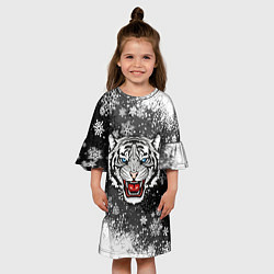 Платье клеш для девочки НОВОГОДНИЙ БЕЛЫЙ ТИГР 2022, цвет: 3D-принт — фото 2