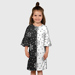Платье клеш для девочки Рождественские снежинки на черно-белом фоне, цвет: 3D-принт — фото 2