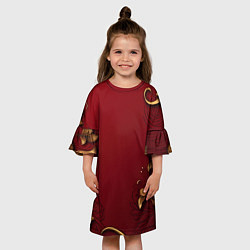 Платье клеш для девочки Узоры золотые на красном фоне, цвет: 3D-принт — фото 2
