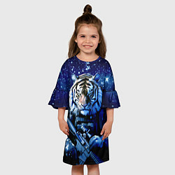 Платье клеш для девочки Тигр солдат снег и звезды, цвет: 3D-принт — фото 2