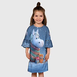Платье клеш для девочки Новогодняя лошадь с подарками, цвет: 3D-принт — фото 2