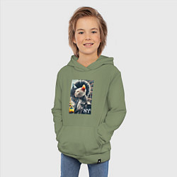 Толстовка детская хлопковая Котик панк житель Нью-Йорка - нейросеть, цвет: авокадо — фото 2