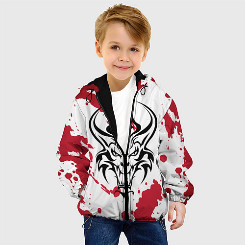 Детская куртка Дракон на фоне красных пятен / 3D-Черный – фото 4