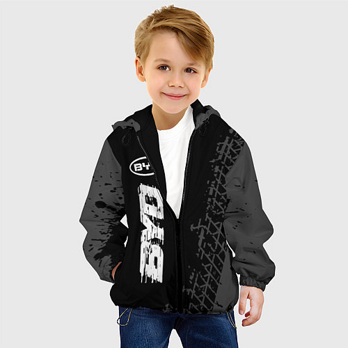 Детская куртка BYD speed на темном фоне со следами шин: по-вертик / 3D-Черный – фото 4