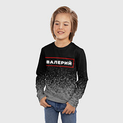 Лонгслив детский Валерий - в красной рамке на темном, цвет: 3D-принт — фото 2