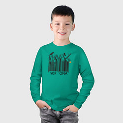 Лонгслив хлопковый детский Прикольный штрих-код из ветвей с воронами на ветка, цвет: зеленый — фото 2