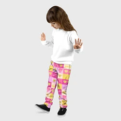 Брюки детские Барби: желтые и розовые квадраты паттерн, цвет: 3D-принт — фото 2