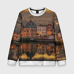 Свитшот детский Мирный город на воде и тучи, цвет: 3D-белый