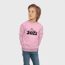 Свитшот хлопковый детский Новогодний Тигр лежит на цифре 2022, цвет: светло-розовый — фото 2