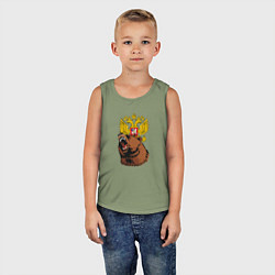 Майка детская хлопок Патриотичный медведь на фоне герба, цвет: авокадо — фото 2