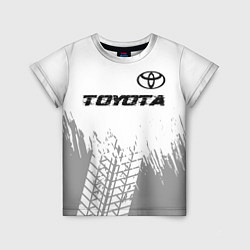Детская футболка Toyota speed на светлом фоне со следами шин: симво