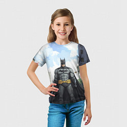 Футболка детская Бэтмен стоит на улице, цвет: 3D-принт — фото 2