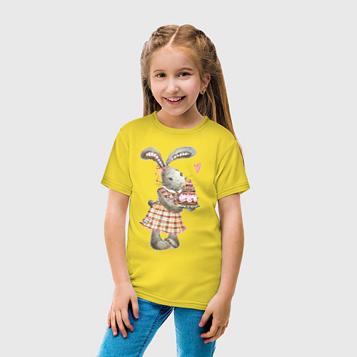 Детская футболка Крольчиха с тортом / Желтый – фото 4