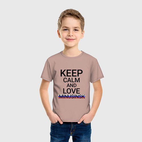 Детская футболка Keep calm Minusinsk Минусинск / Пыльно-розовый – фото 3