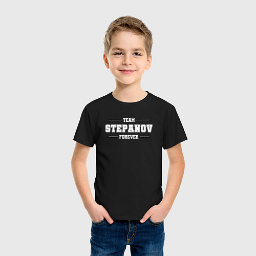 Детская футболка Team Stepanov forever - фамилия на латинице / Черный – фото 3