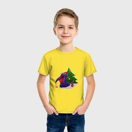 Детская футболка Черный кролик украшает ёлочку / Желтый – фото 3