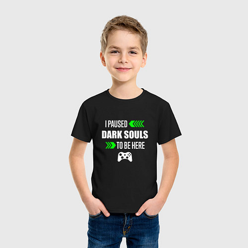 Детская футболка I paused Dark Souls to be here с зелеными стрелкам / Черный – фото 3