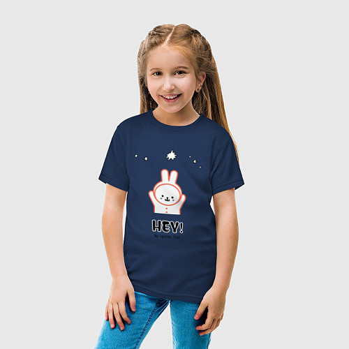 Детская футболка Веселый кролик и звезды / Тёмно-синий – фото 4