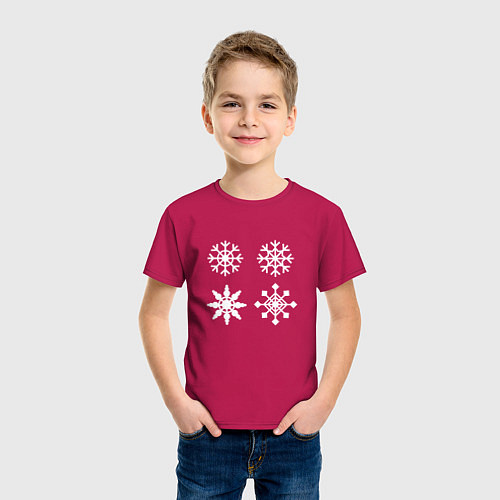 Детская футболка Новогодние белые снежинки / Маджента – фото 3