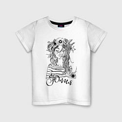 Детская футболка Юлия в венке из летних цветов