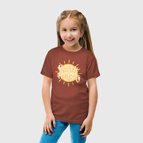 Детская футболка Radiate positivity / Кирпичный – фото 4