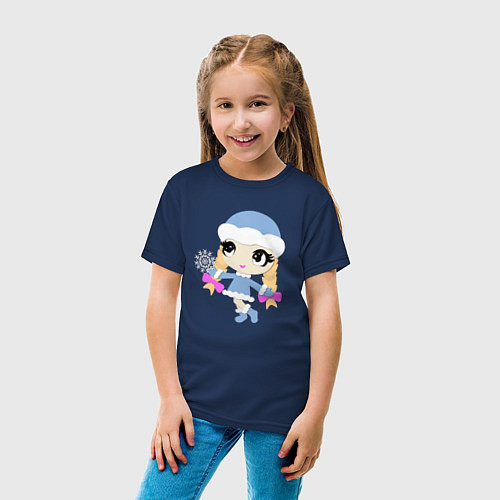 Детская футболка Снегурочка со снежинкой / Тёмно-синий – фото 4