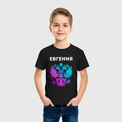 Футболка хлопковая детская Евгения и неоновый герб России в центре, цвет: черный — фото 2