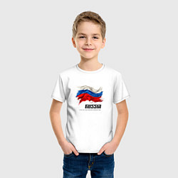 Футболка хлопковая детская Развевающийся флаг России с надписью, цвет: белый — фото 2