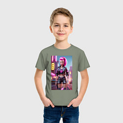 Футболка хлопковая детская Барби в кожаных шортах - модница, цвет: авокадо — фото 2