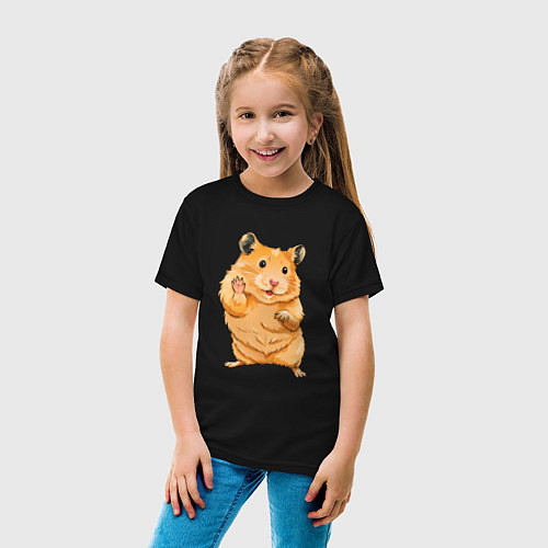 Детская футболка Милый хомяк машет лапкой / Черный – фото 4
