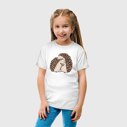 Детская футболка Ёжики обнимаются / Белый – фото 4