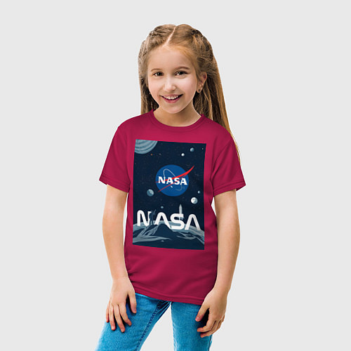 Детская футболка NASA в космосе / Маджента – фото 4