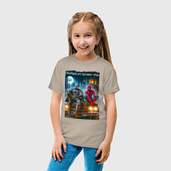 Футболка хлопковая детская Разговор Бэтмена и человека паука на капоте автомо, цвет: миндальный — фото 2