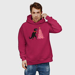 Толстовка оверсайз мужская Динозавр украшает ёлку, цвет: маджента — фото 2