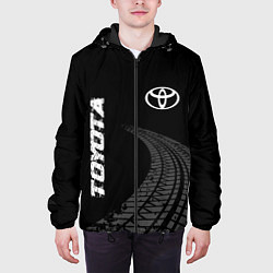 Куртка с капюшоном мужская Toyota speed на темном фоне со следами шин: надпис, цвет: 3D-черный — фото 2