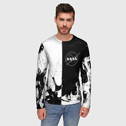 Лонгслив мужской Nasa черно белый огонь, цвет: 3D-принт — фото 2