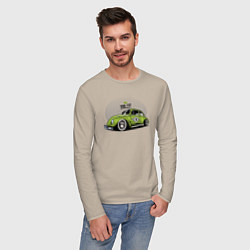 Лонгслив хлопковый мужской Классическая зеленая машина Жук, цвет: миндальный — фото 2