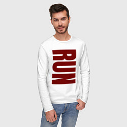 Лонгслив хлопковый мужской Run большая вертикальная надпись, цвет: белый — фото 2