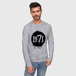 Лонгслив хлопковый мужской Черный круг с числом 1971, цвет: меланж — фото 2