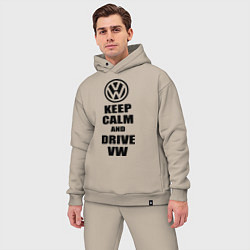 Мужской костюм оверсайз Keep Calm & Drive VW цвета миндальный — фото 2