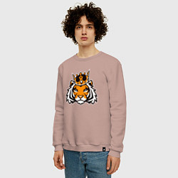 Свитшот хлопковый мужской Тигр в короне Tiger in crown, цвет: пыльно-розовый — фото 2