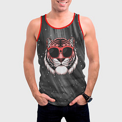 Майка-безрукавка мужская Модный тигр в очках, цвет: 3D-красный — фото 2