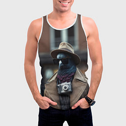 Майка-безрукавка мужская Голубь шпион с ретро фотокамерой, цвет: 3D-белый — фото 2