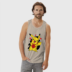 Майка мужская хлопок ПИКАЧУ И СЕРДЕЧКО POKENON PIKACHU LOVE, цвет: миндальный — фото 2