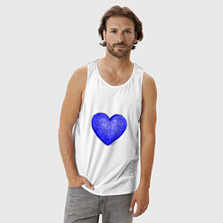 Майка мужская хлопок Синее сердце нарисованное карандашами, цвет: белый — фото 2