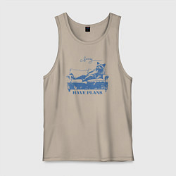 Майка мужская хлопок Енот лежит на диване и чилит, цвет: миндальный