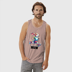 Майка мужская хлопок Заяц на тренировке, цвет: пыльно-розовый — фото 2