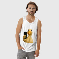 Майка мужская хлопок Утка делает селфи, цвет: белый — фото 2