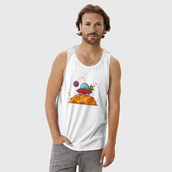 Майка мужская хлопок Инопланетянин на луне, цвет: белый — фото 2