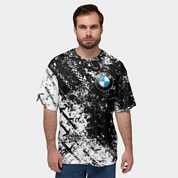 Футболка оверсайз мужская BMW : Испачканная ЧБ, цвет: 3D-принт — фото 2